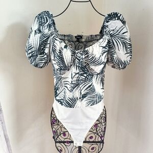 NEW Eyelet Cotton Puff Sleeve Smocked Top Sweetheart Neck Thong Bodysuit Size M